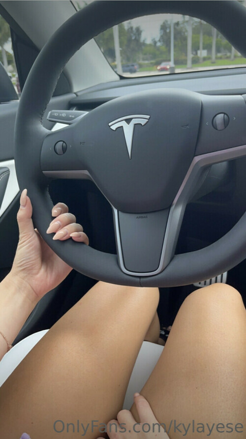 5BB302C1 0496 4D7C 8AC2 5668FC3623FC