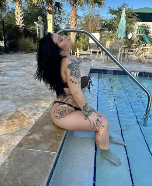 5BB5FC17 FA1A 44C1 83DE 0069365BDA45