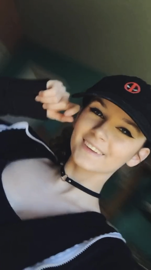 5BCEE044-2ACF-4BF0-ADC3-8F518C564E28