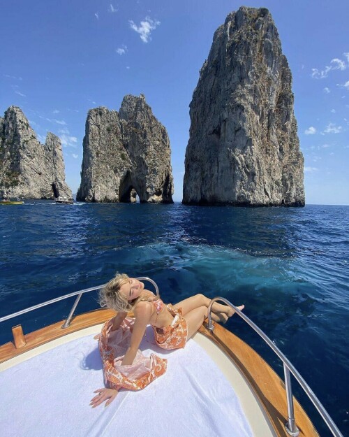 5C378B41 841A 461D B3F7 A681A2514701