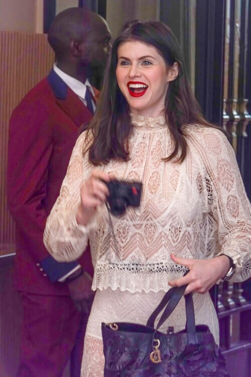 5xtQSdSR o16c67bae751e183f