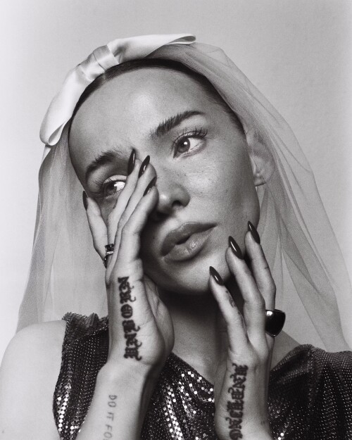 6 film 003153abc35812274fe7