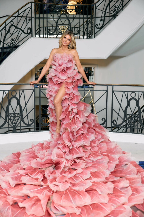 602200994 heidi klum 10 8bac7338800814554