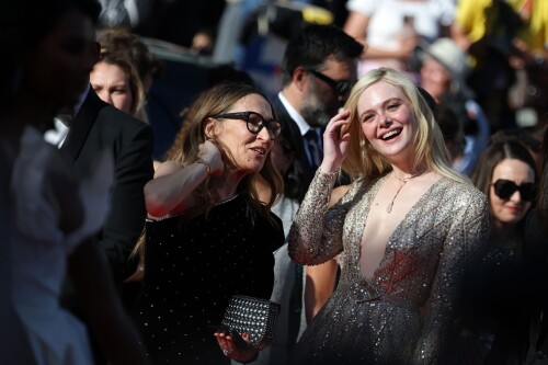 603306011 elle 1274859f72b8096c497