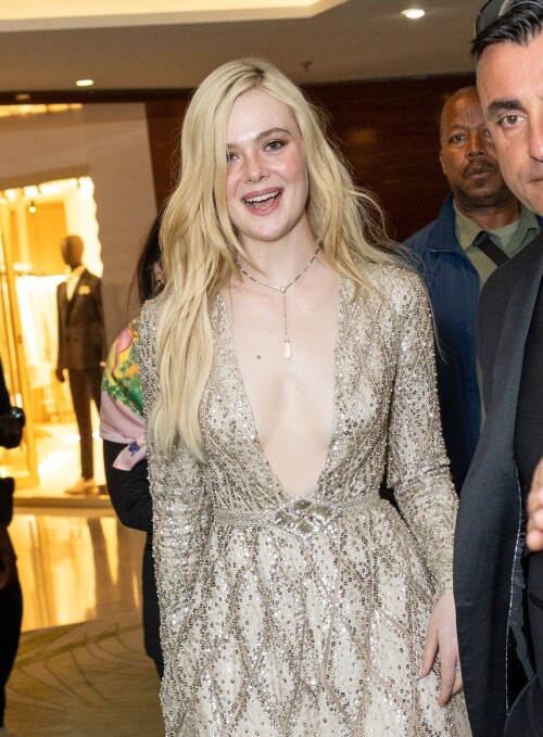 603306817 elle 1843c02bf14ca8b4f9e