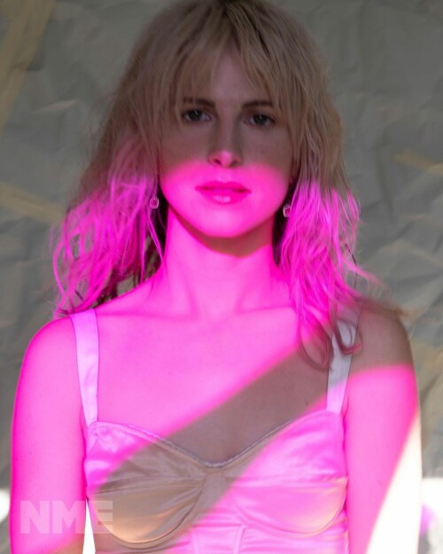 6064DAE0 0718 4D5A 94B8 63DF4FA18D23