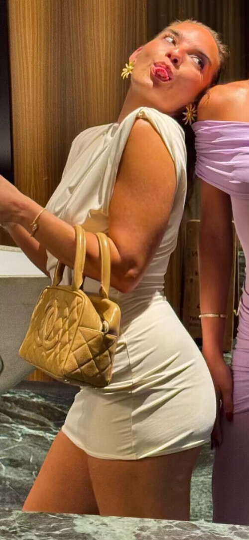 60AFF852 4C10 4BCF 9703 C1424F4030874e47c2085c6933e7