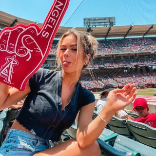 60d095a9e7bb111e9941b4a8