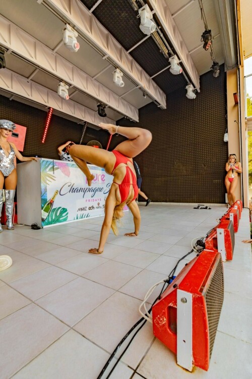 610F04D2 BB8A 4CA8 9883 386FBA36370D9487b812cd81a9d8