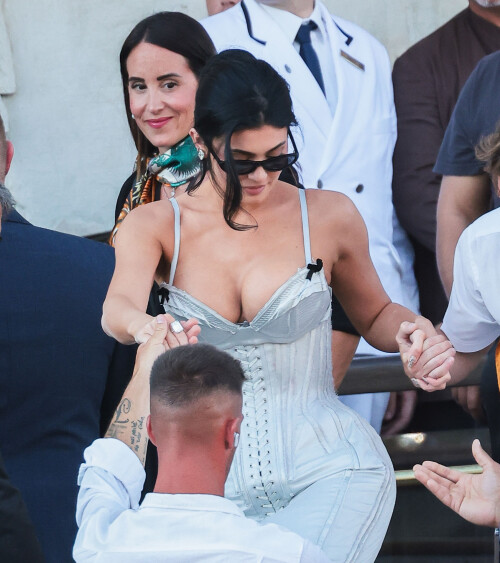 616021512_kendallkylie-11ce8c779dddbfd8c2