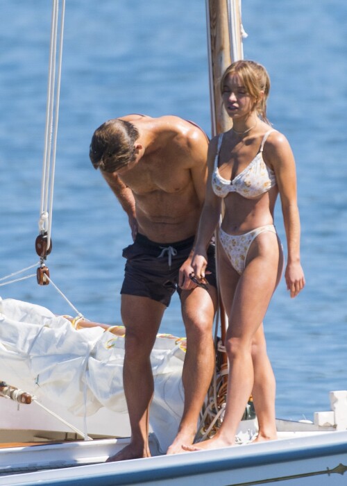 62C23AC4-2C87-44FE-AC3B-4B982F73DF24