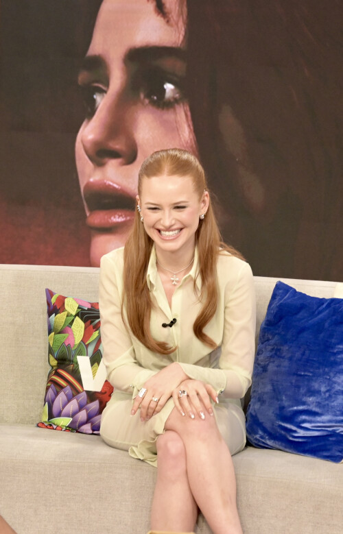 639356520 madelaine 5965eaeb38f8e2c7c2