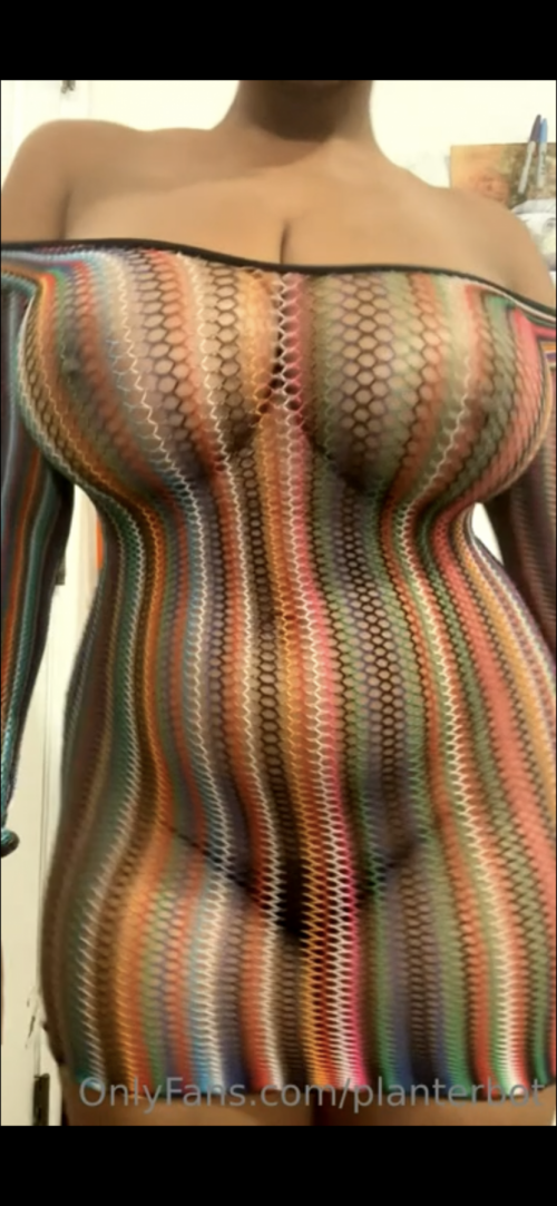 63C9E906-8BC5-454B-B55F-354A52E941FD