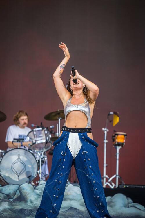 63FB91D4 AF50 41AF B1B7 F7D8ABD8B12E