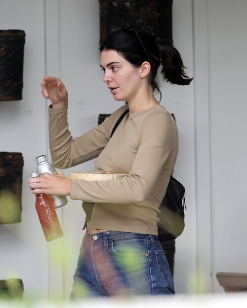 64 4e138e37648aa7a27