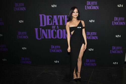 640387827 hqc celebs 07594a1d1020008cdb