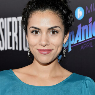 640full-andrea-sixtos_2a19c13a49eabc02c