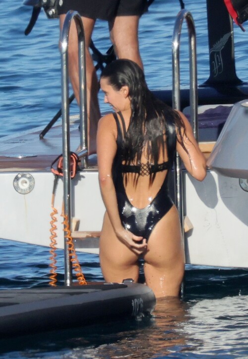 642464671_nina-467e2e4ac8fb2dc4c