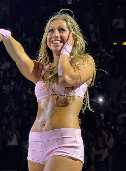 643 13a359676ff8a5c1c3