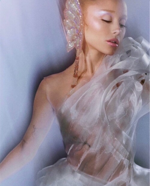 645597891 ariana 294b91b3808dff9c0
