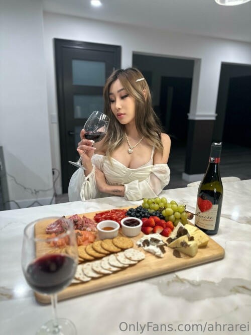 64749051 C32A 41C6 AEEB 1B05E792D04E