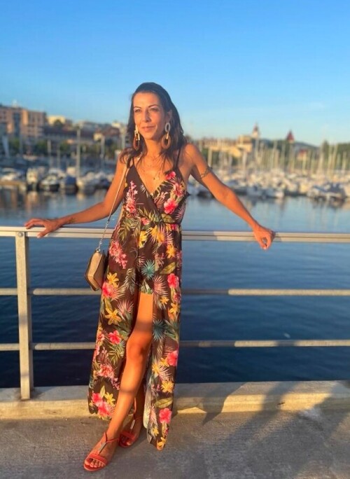 650x889 2eb81c7e9b7a249d8583f9196b6b62edead378262485071b