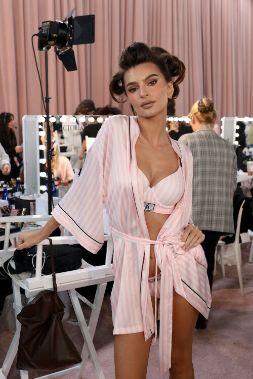 651487857 emily 3dd93a1a121635581