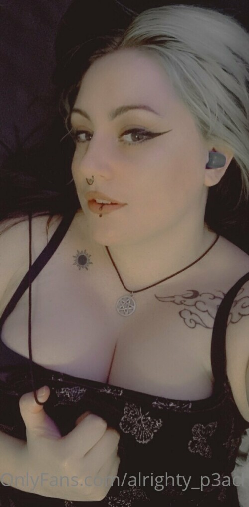 652x1326_1254598eb31cf6a6a94903129cea0e4c.jpeg