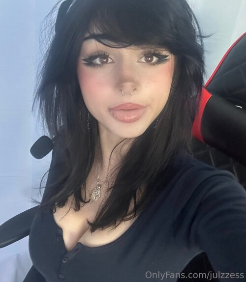 654688947bf7581e99efae