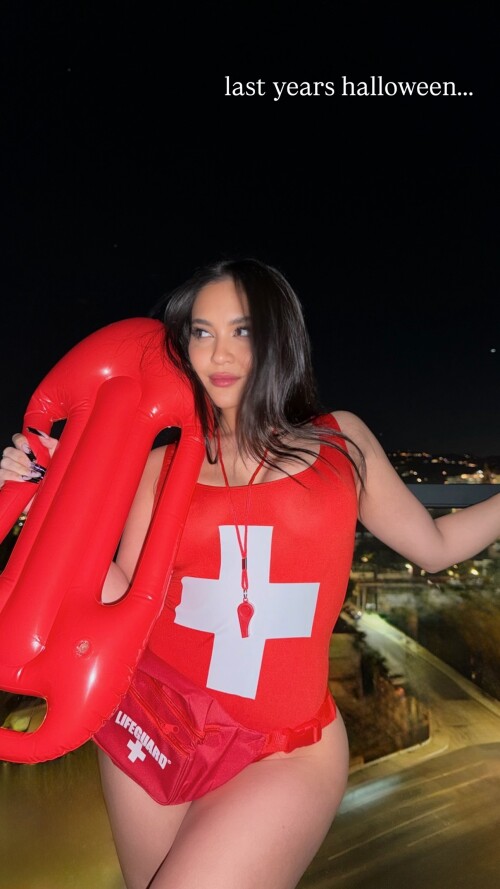 656618847 stellahudgens 20251031 172943dd3a27b7449598e8