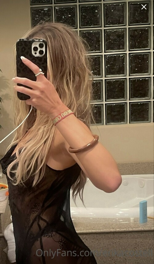 65FCDDFC 40F2 4899 8815 61DA4277B884