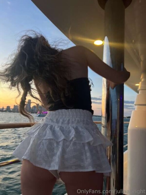 65fb9e2efd9615d2c4545d385c73fa3b847b8adac62935d4dd7a75b62e87078cb62fc9c2bf301858