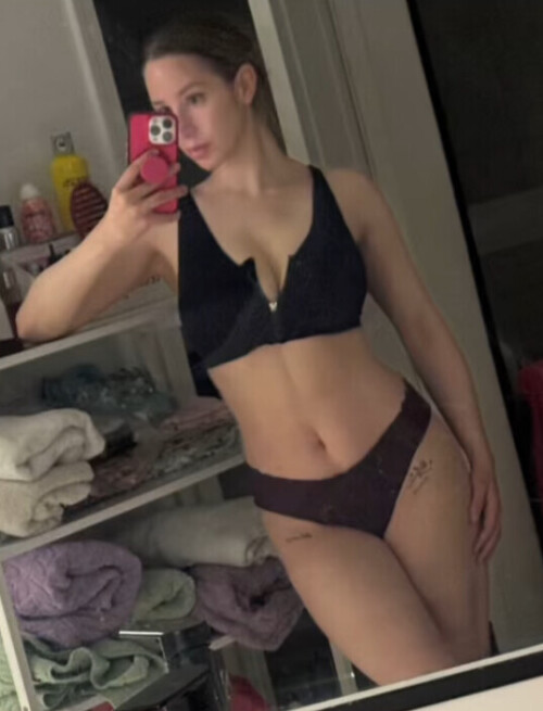 660A12F6 68E8 4EEC B2D9 E1E2967AA7A4f03e1250390a582f