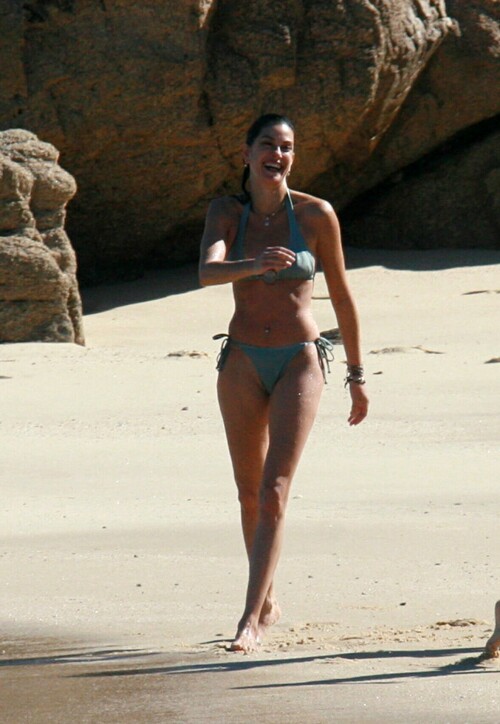 EXCLUSIVE:  Teri Hatcher's Mexican Holiday