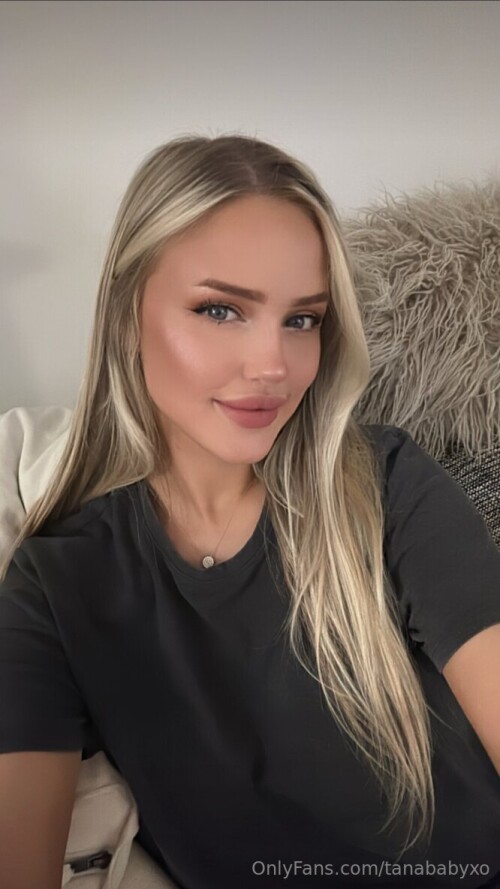 666x1184 c52015395629c0465ac25e78ae06532f42d52a4f4c3db8ed