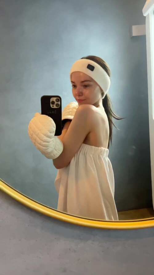 66965222 2EA4 4EF3 87CF D3F0971D2BA6