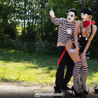 672014f1351add40d972df