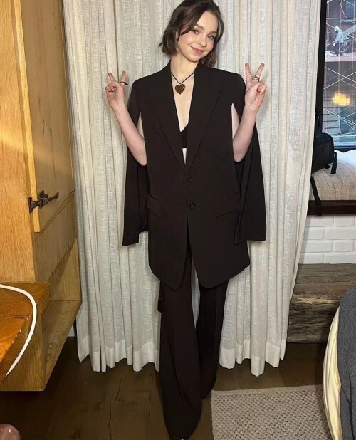 672927533eddc4ac58a23700