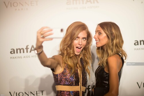 MILAN, ITALY - SEPTEMBER 20:  Chiara Ferragni and Candela Novembre attend amfAR Milano 2014 event during Milan Fashion Week Womenswear Spring/Summer 2015 on September 20, 2014 in Milan, Italy.  (Photo by Kevin Tachman/Getty Images)