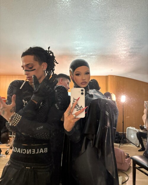 6765765d9b556031bc52317