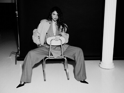 67dd7caf7ce694bf96d0d3e4 198 FLAUNT MAGAZINE CANT LET GO EIZA GONZALEZ COVER5bf0788d09a8456cc