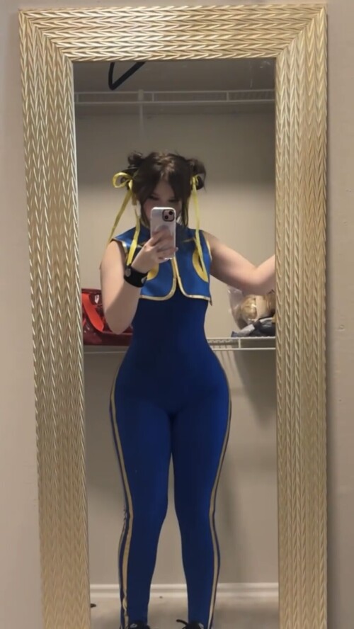 682473FF D325 4AA1 A4D6 DC0E6BC1A86960f215705d53f113