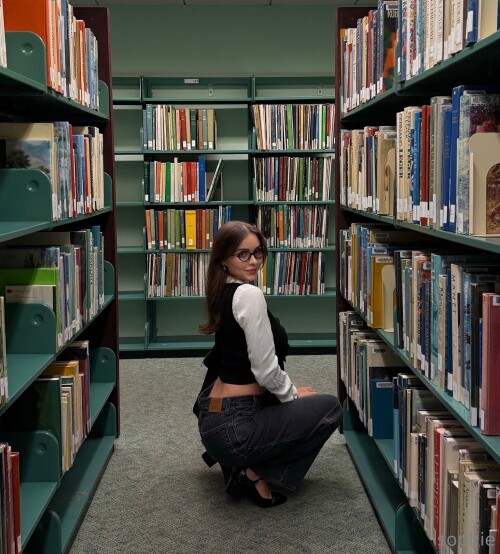 6832873aabc25adc977e4