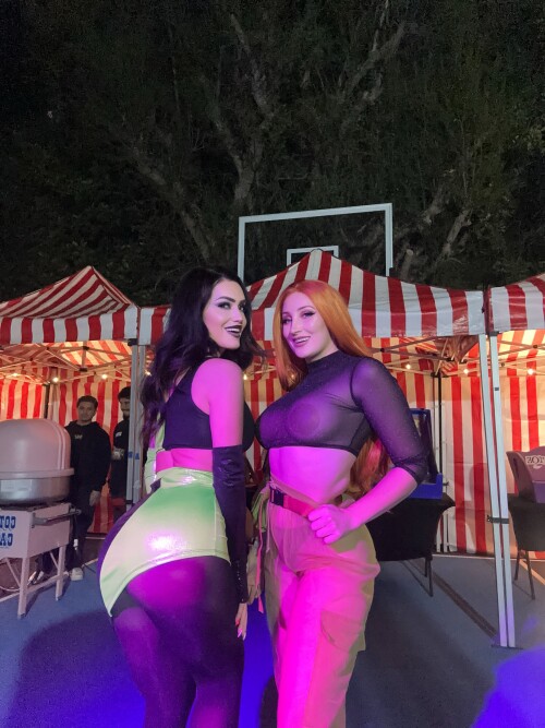 68853EF2 386A 4D9E 9E90 E37FC687B948a8c817035b54d15c