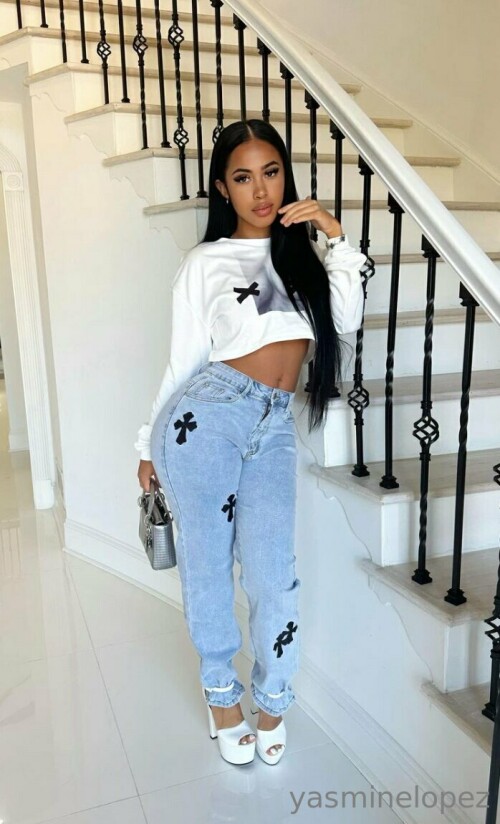 698x1150 fc3adb7ad755a5dff2467da8f45e22f9