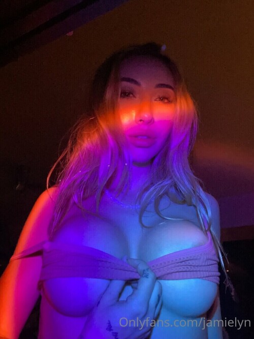 6A3570E2 B2B8 4643 BB2A D1E065A2FA6B