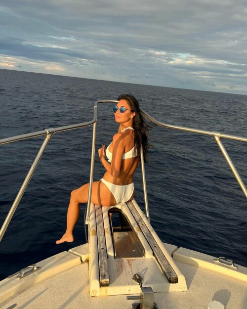 6A957848 CE76 404C B030 EDEF7ECA7E38