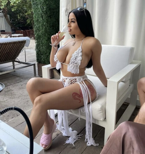 6AD61E27 41C4 4CBC 8356 8E3D8EF33C468cd7416e48a4df0e