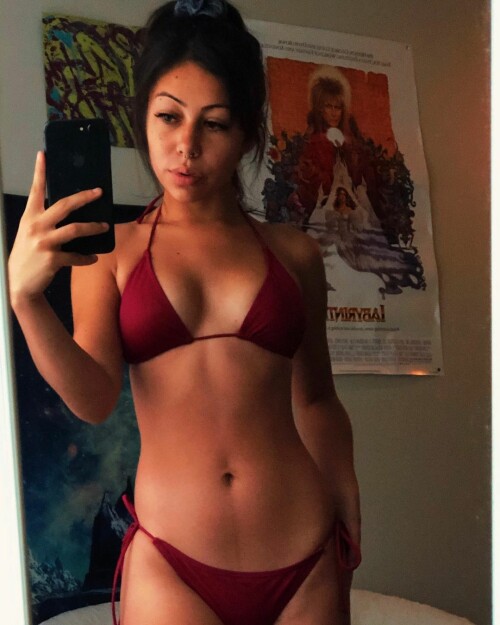 6BAF8AE9 C810 4CA0 9F14 D3787CEB0A1D