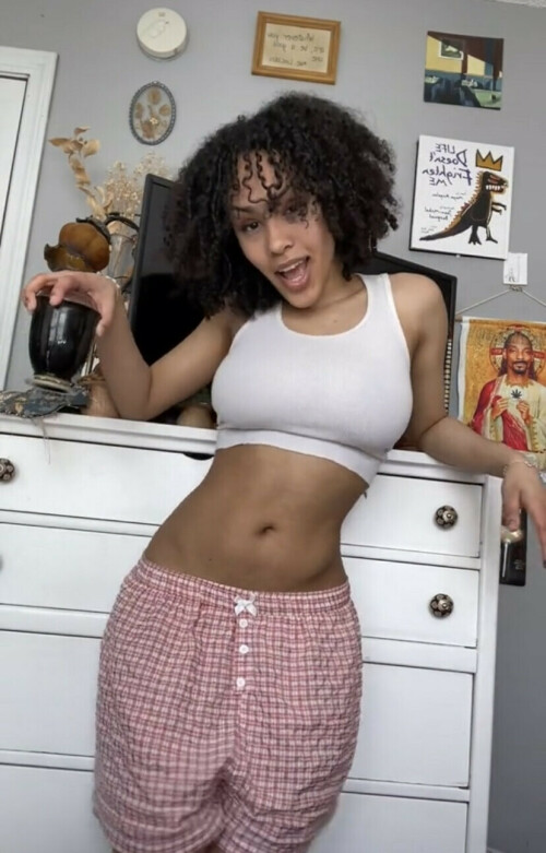 6C772774 788E 4511 BAB0 2FE666515573